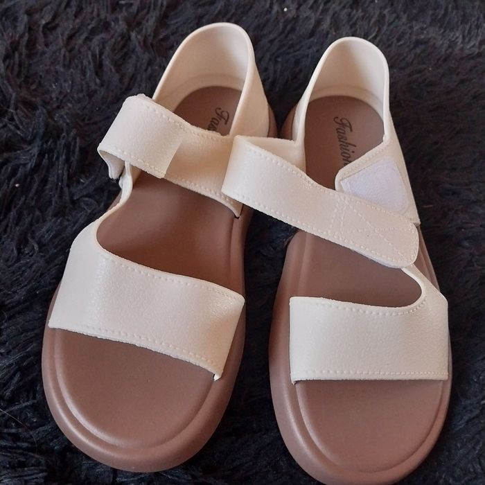 Сандалии размер 39-40