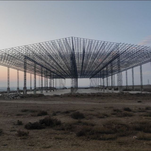 Tom Naves Parnik Qurish hizmati