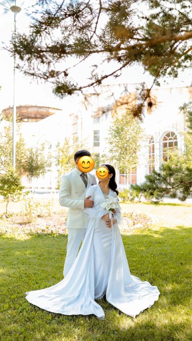 Свадьебное платье 25,000