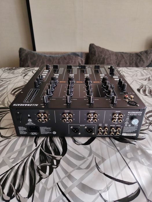 Allen & Heath XONE 43