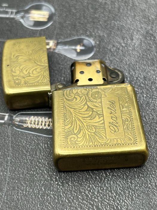 Brichetă  Zippo vintage