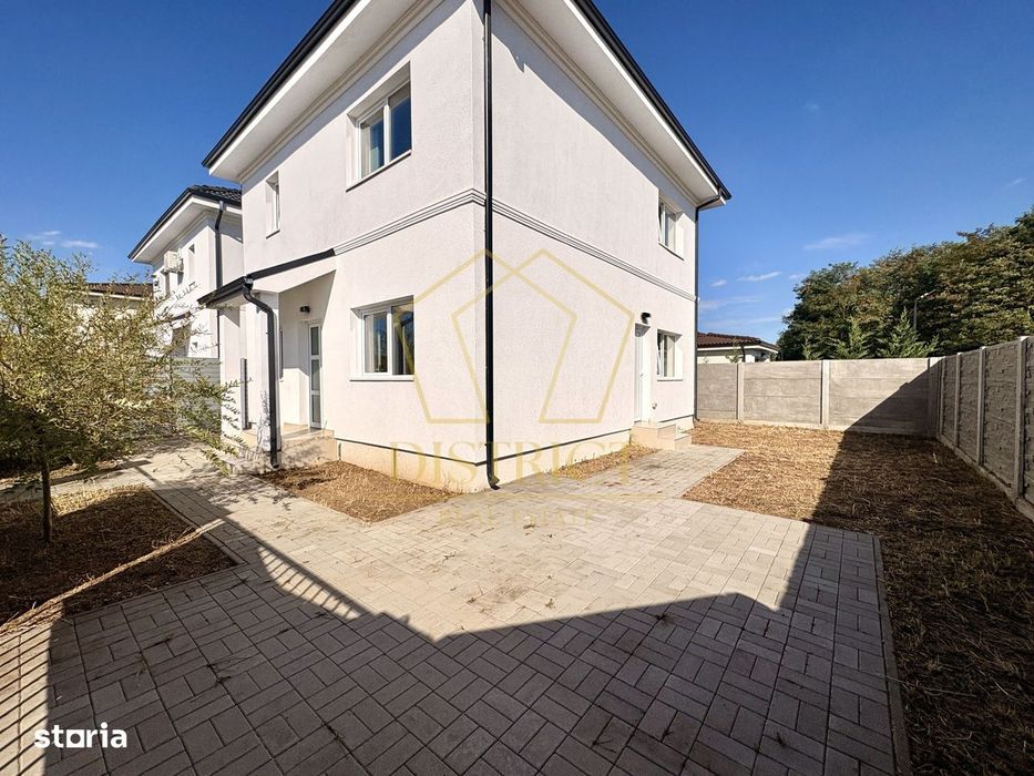 Duplex cu 4 camere, despărțite prin camera tehnica | Mosnita Noua
