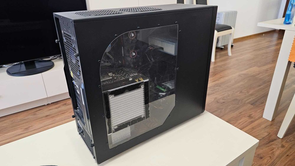 Геймърски настолен компютър с 23' монитор ACER! Win 11 -бонус!