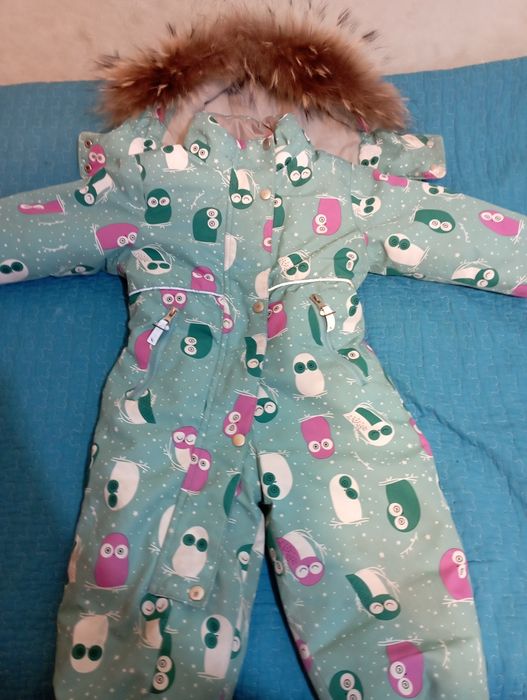 Продаю детский комбинезон зимний