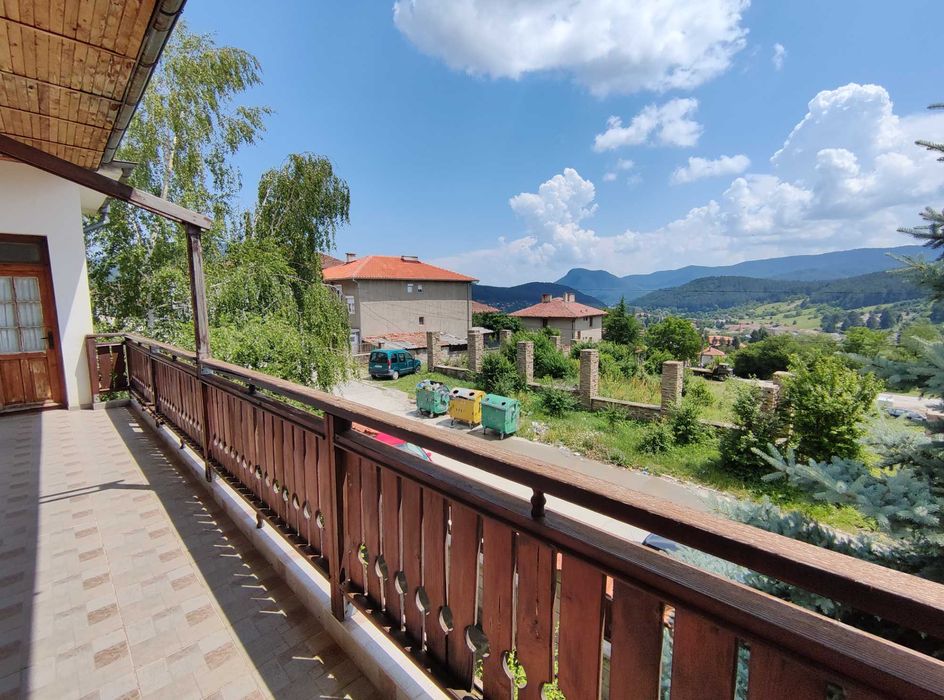 Продава се Къща в Котел - 320 кв.м за 688 €/кв.м - Снимка #3