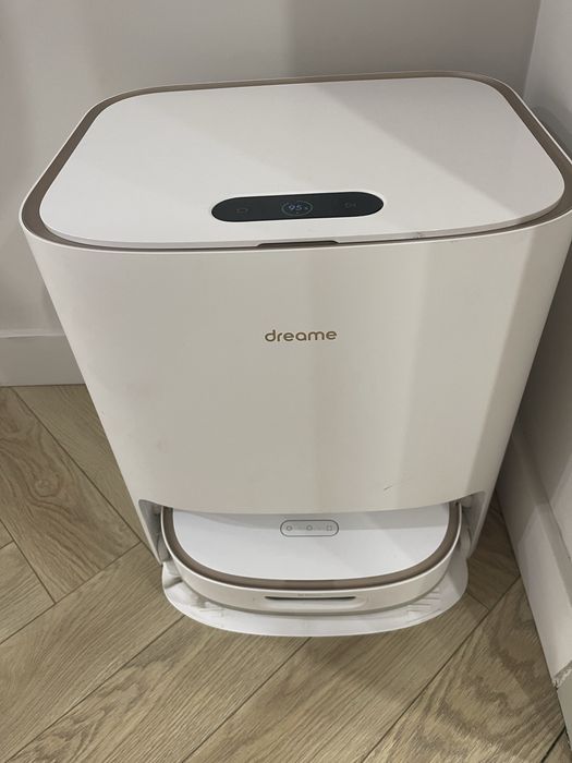 Моющий робот пылесос DREAME W10 PRO.