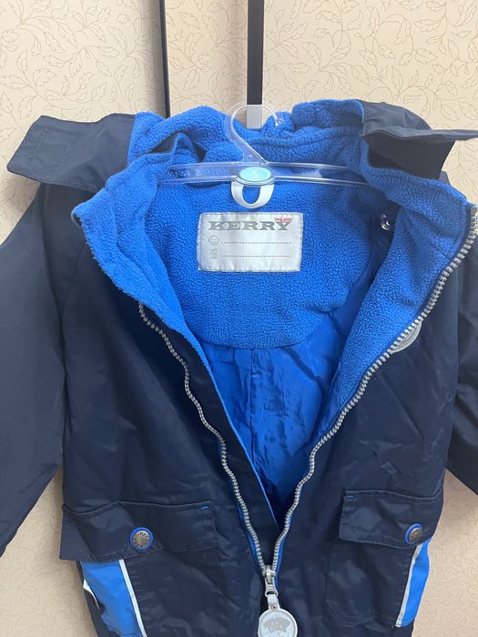 Продам демисезонный комбинезон Kerry