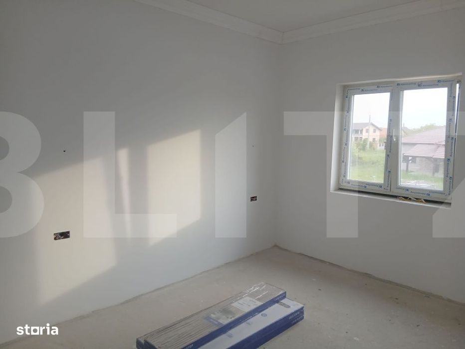 Duplex spatios, 4 camere, birou, terasa, zona linistita