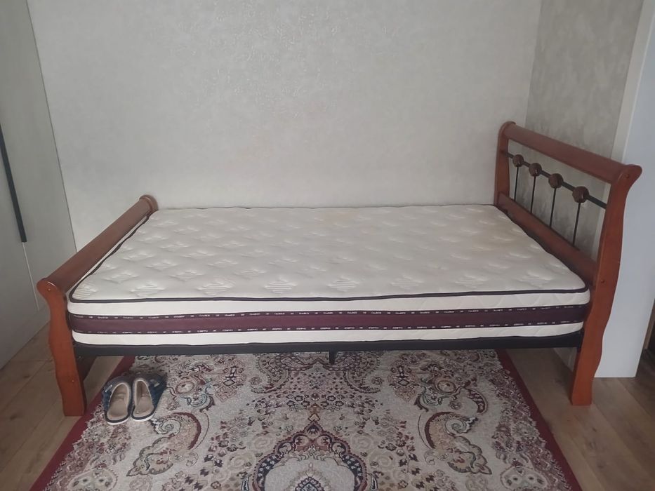 Кровать односпальная