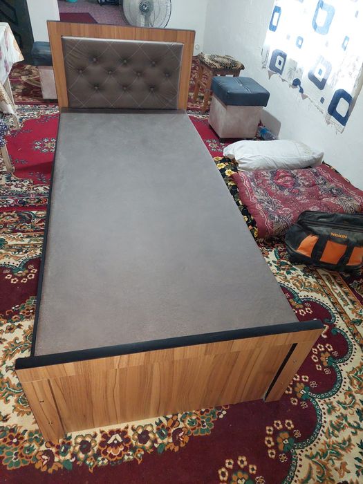 Кровать односпальняя