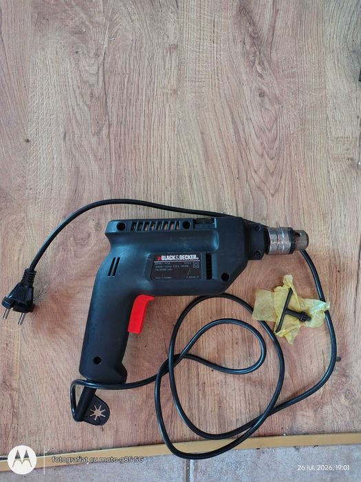 Bormasina Black and Decker BD561 400 Watt fabricata in Marea Britanie, in stare de utilizare.