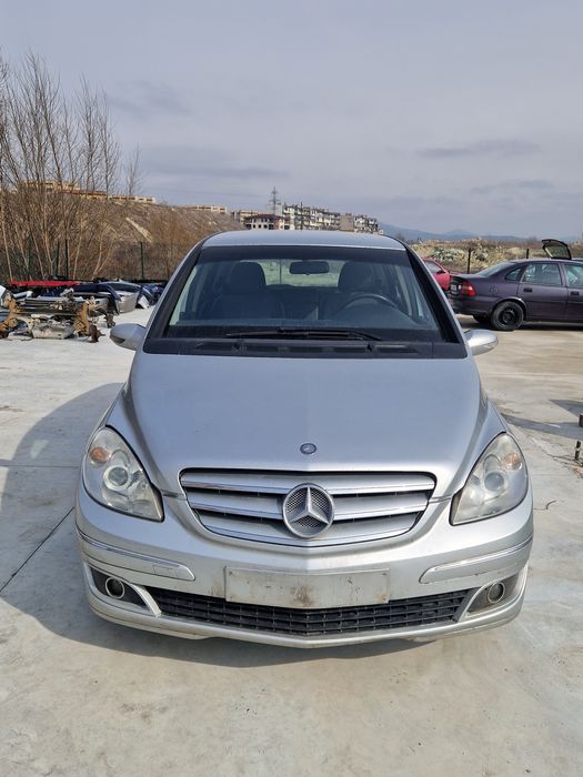 Mercedes B180 CDI (НА ЧАСТИ)