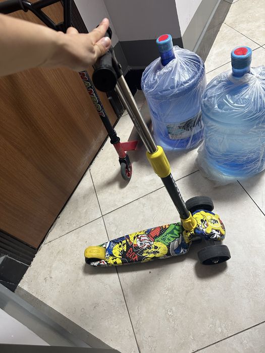 Продам самокаты детские