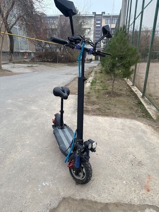 Электронный самокат