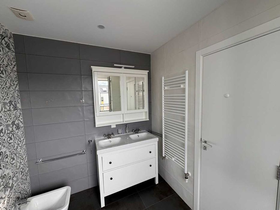 Дава се под наем Къща в с. Лозен, Област София-град - 345 кв.м за 2040 € - Снимка #6