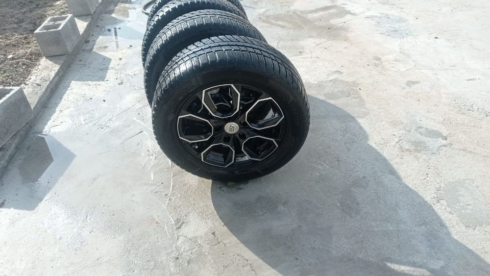 Диск с шинами комплекте