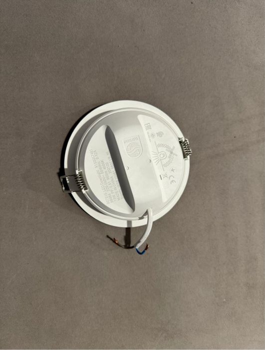 Споты Philips жаксы жагдайда