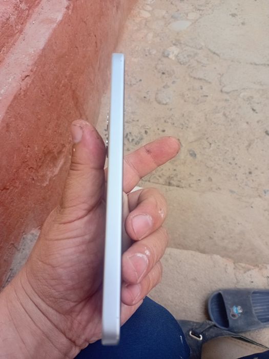 Honor 400 5G каропка дакумент
