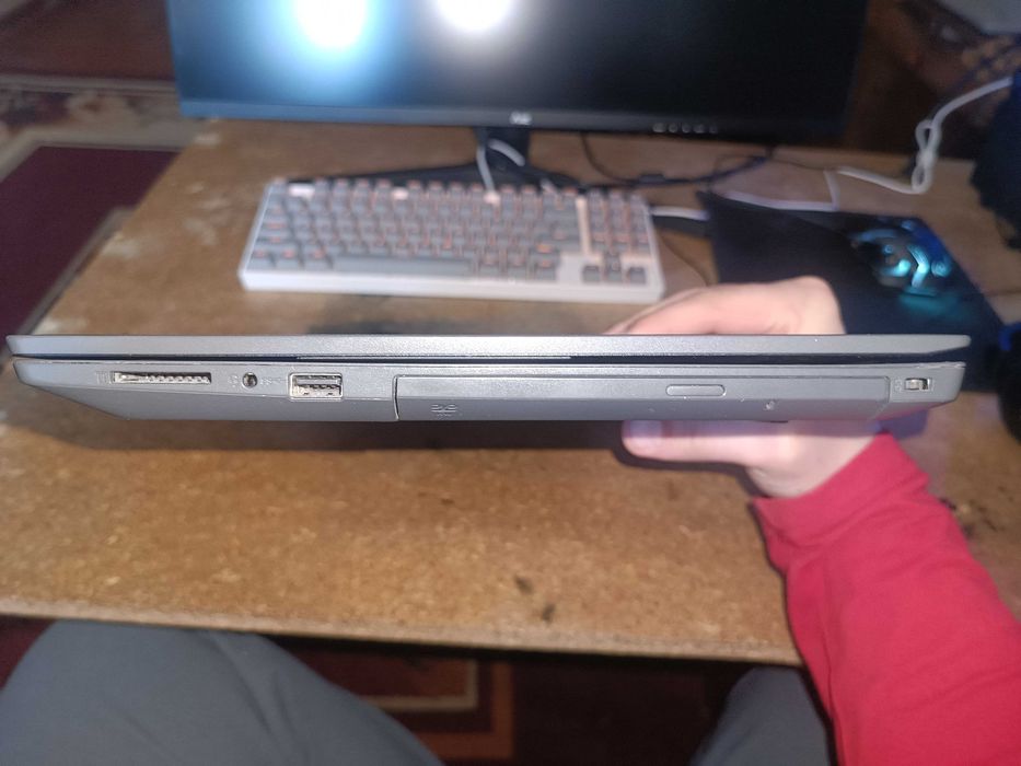 Lenevo v130 sotiladi