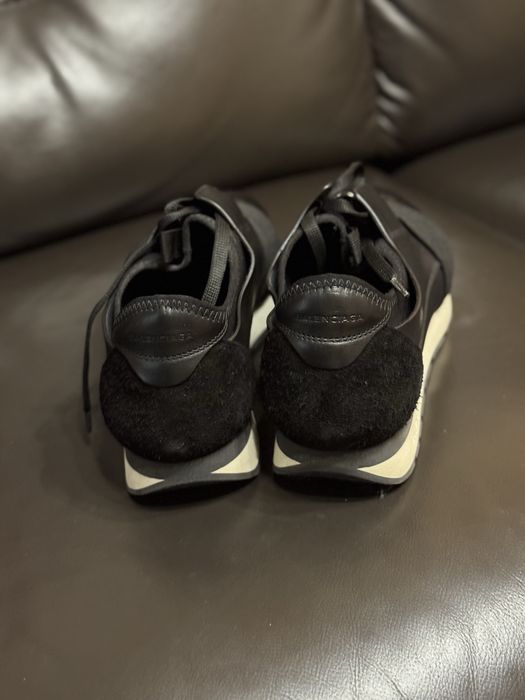 Balenciaga Race 270 лв