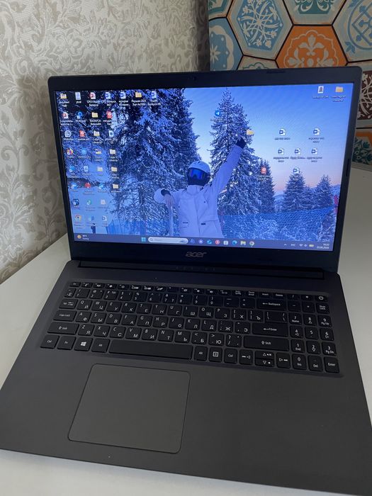 ноутбук Aser Aspire 3