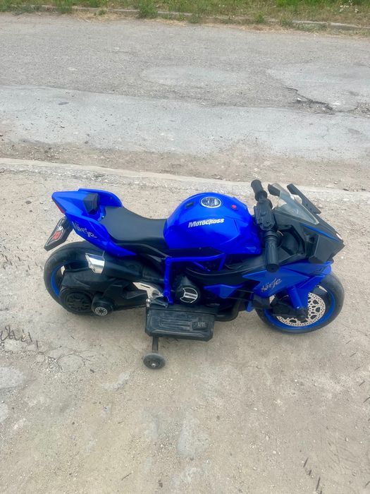 Детски акумулаторен мотор