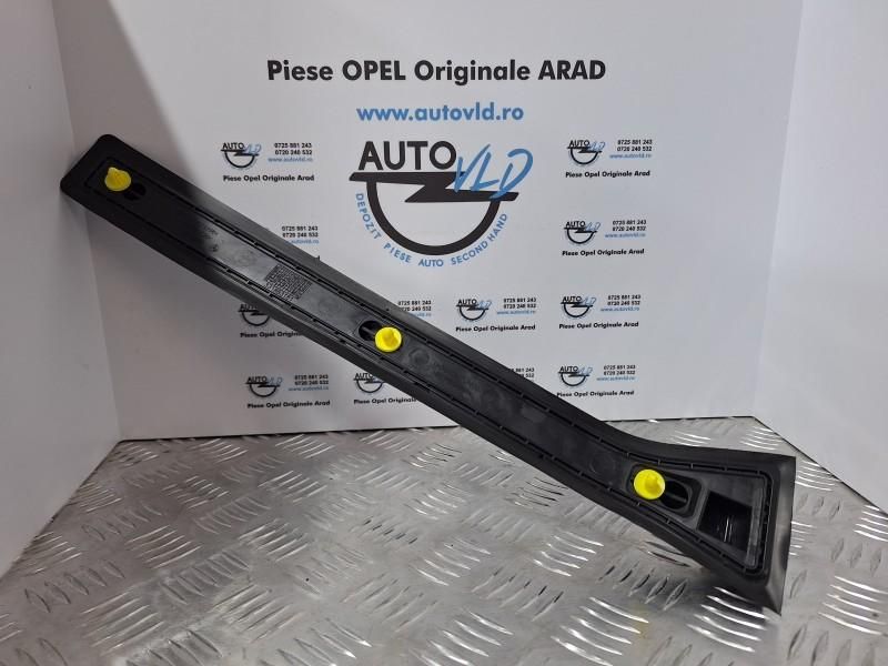 Cheder stalp dreapta fata original Opel Astra H facelift