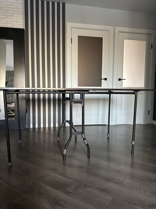 Стол обеденный на 8 персон