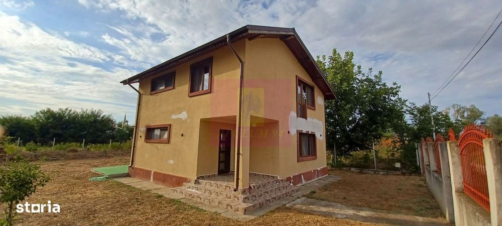 Casa 2022, P+M, 4 camere, 2 băi, curte 500 mp, Săbăreni