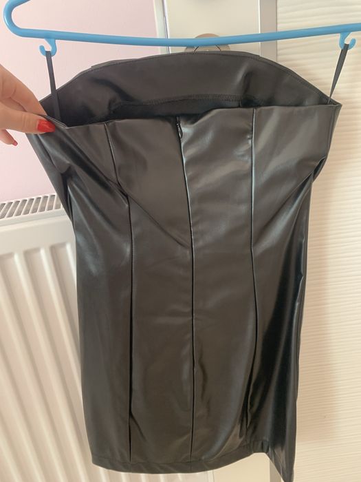 Кожена рокля за момичета