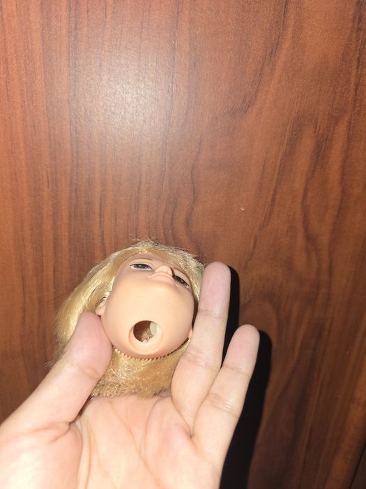Продаётся голова куклы