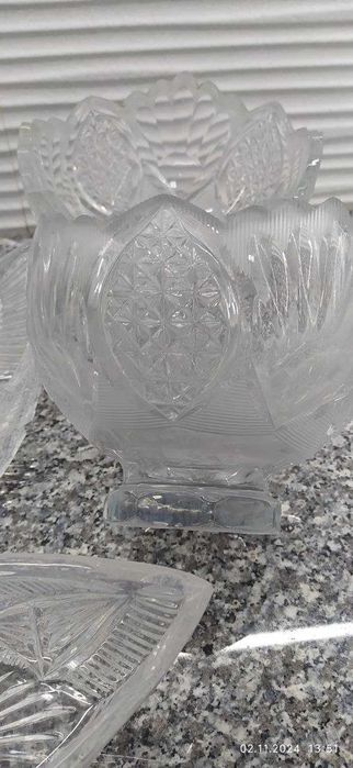 Продам хрустальные вазочки. Не использованные. Цена - 15 000 за штуку