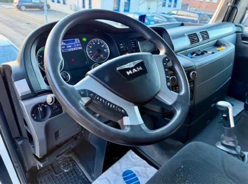 Camion forestier MAN TGS 33.540 cu macara EPSILON Z