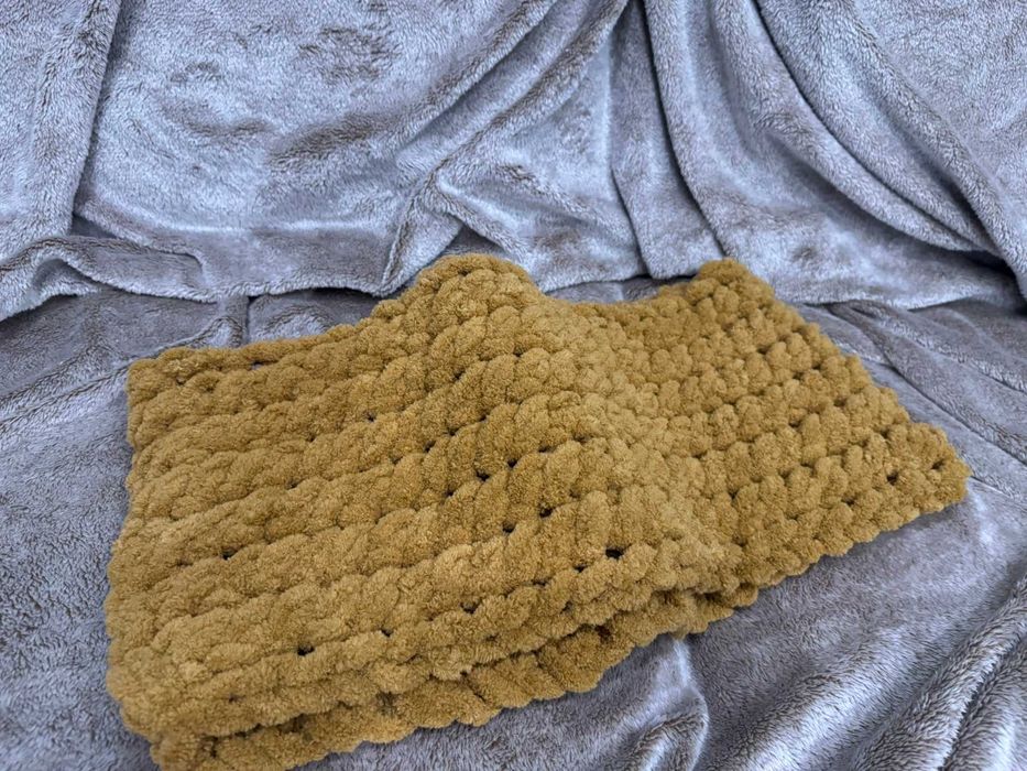 Ръчно плетени шалове