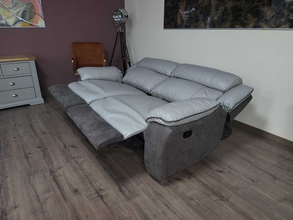 Сив диван тройка от кожа и плат с ръчен релакс механизъм