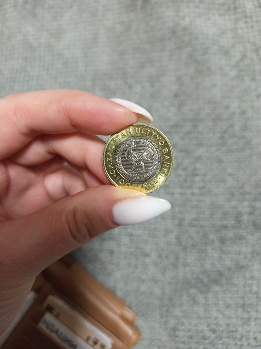 Продам. 100 тенге