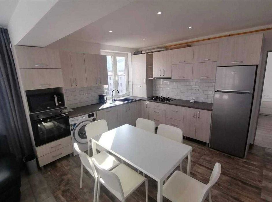 Дава се под наем Тристаен апартамент в Пловдив, Център - 100 кв.м за 450 € - Снимка #5