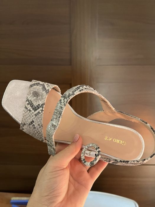 Sandale dama de piele noi