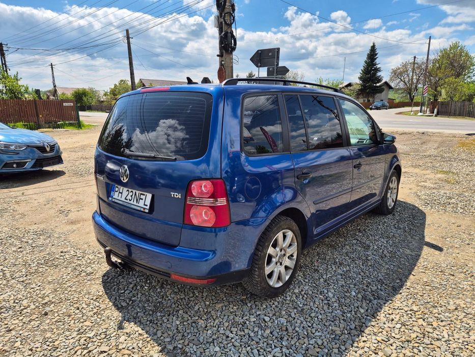 Vand VW Touran 1.9TDI 105cp 2010