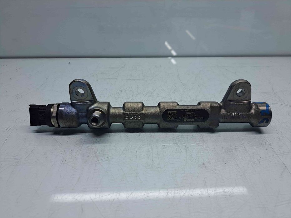 Rampa injectoare  Opel Zafira C (P12) [Fabr 2011-2017] 55576177 2.0 CD