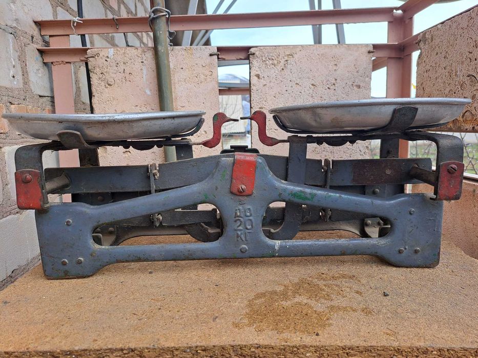 Продаются весы Советские.