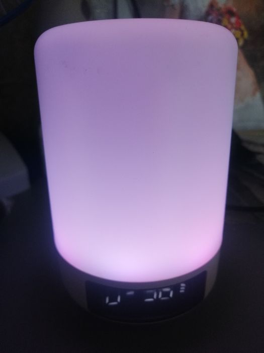 Блютуз светильник будильник часы колонка