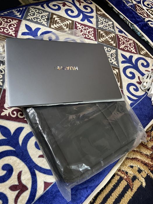 ОЗУ 16гб 12пок Core i5 Huawei Matbook