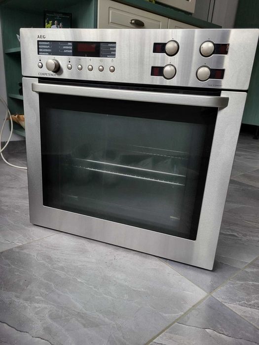 Cuptor si plita AEG.