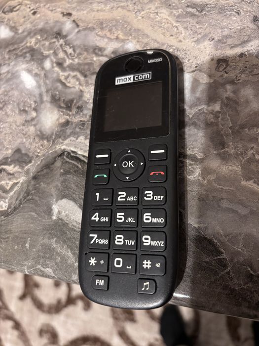 Maxcom telefon cu butoane