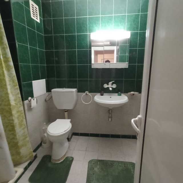 Дава се под наем Офис в Бургас, Център - 90 кв.м за 200 € - Снимка #3