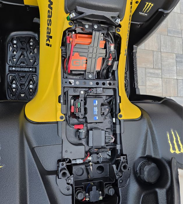 ATV Kawasaki Brute Force 750