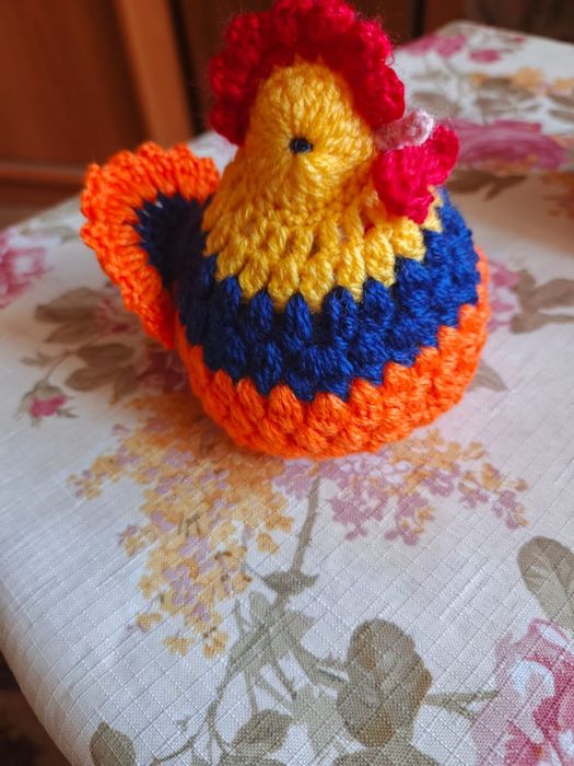 Продам вязанных курочек