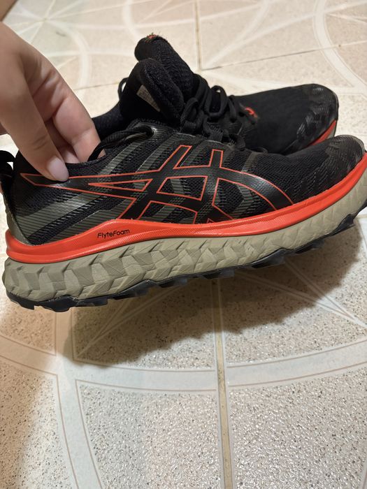 Adidasi Asics barbatesti