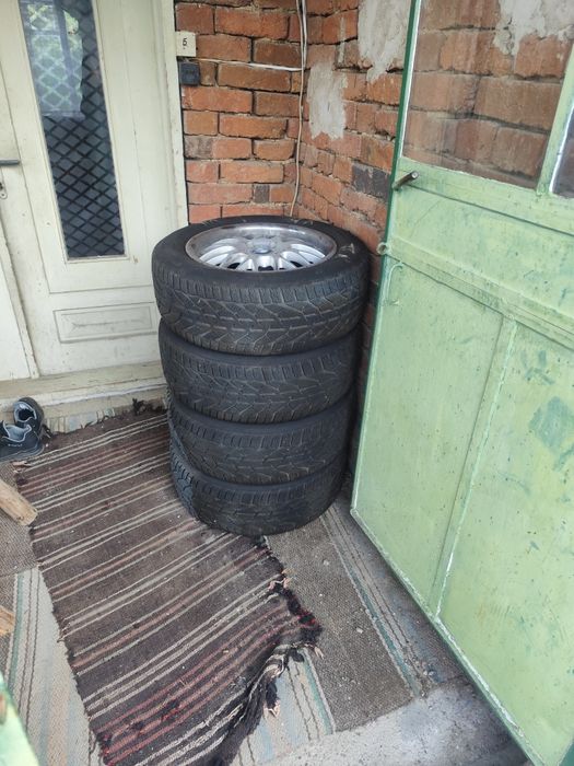 Зимни гуми с джанти за BMW